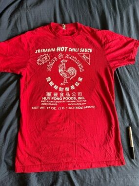 Sriracha Hot Chili Sauce Graphic Tee - Red
